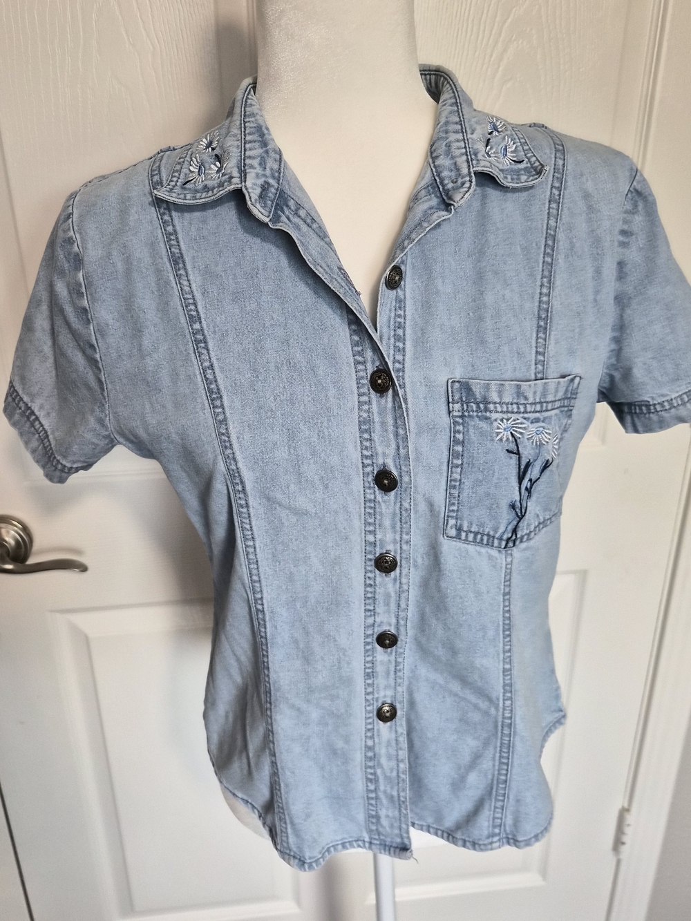 Bobbie Brooks Light Blue Denim Button-Down Shirt with Floral Embroidery - Picture 1 of 4